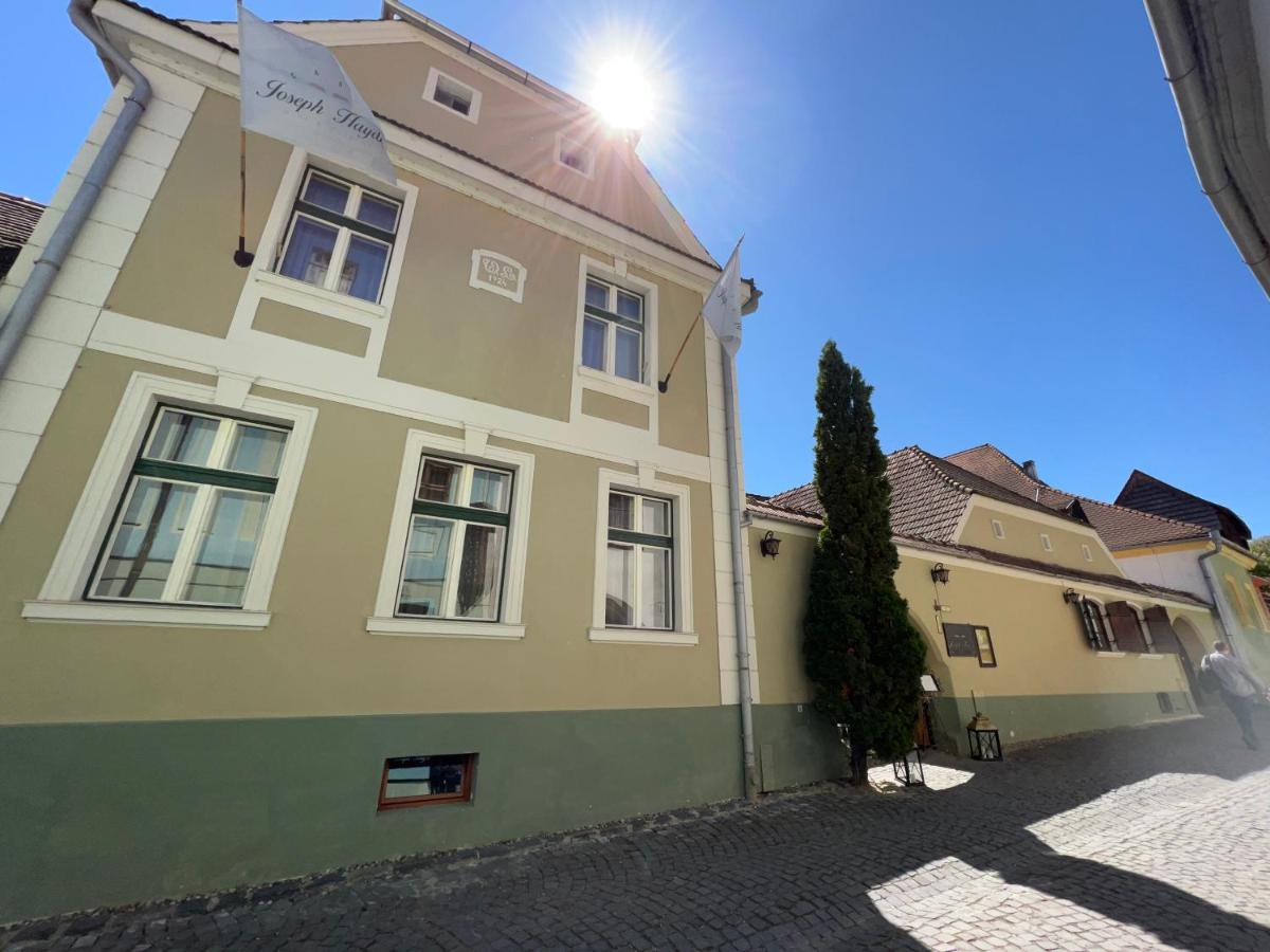 Hotel Casa Joseph Haydn Sighișoara Zewnętrze zdjęcie